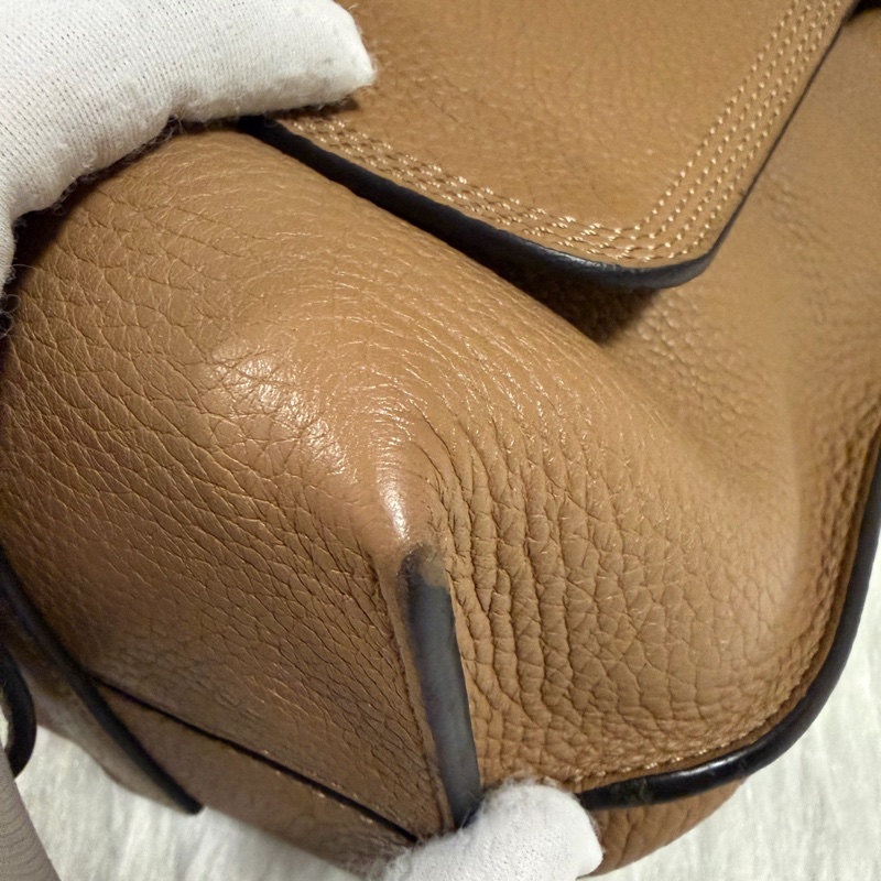 Loewe 羅意威 焦糖色郵差包 底長30cm-9
