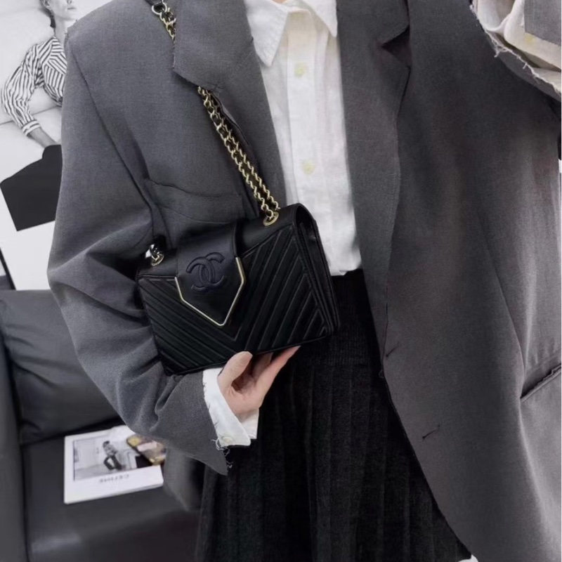 Chanel邮差包链条包，黑金V字纹，可单间可斜挎，经典款-7