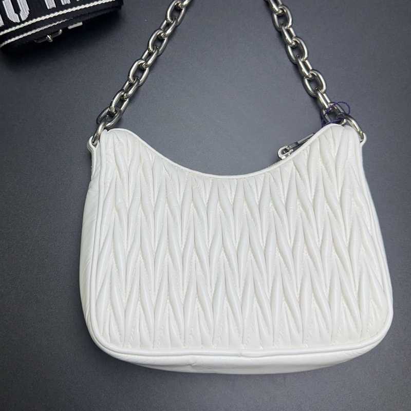 繆繆/MIUMIU褶皺 matelasse cire hobo 單肩包復古油蠟皮  尺寸20*5*17-2