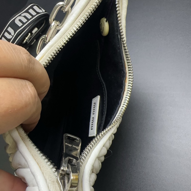 繆繆/MIUMIU褶皺 matelasse cire hobo 單肩包復古油蠟皮  尺寸20*5*17-6