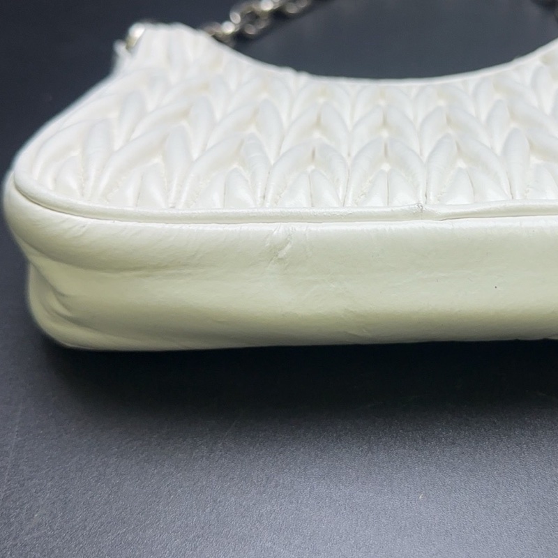 繆繆/MIUMIU褶皺 matelasse cire hobo 單肩包復古油蠟皮  尺寸20*5*17-7