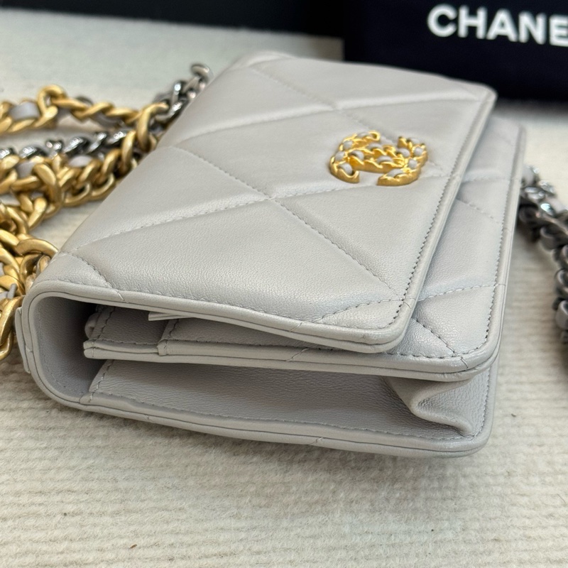 香奈兒/Chanell 19bag Woc 芯片款 高級淺灰色 日常適配度高-2