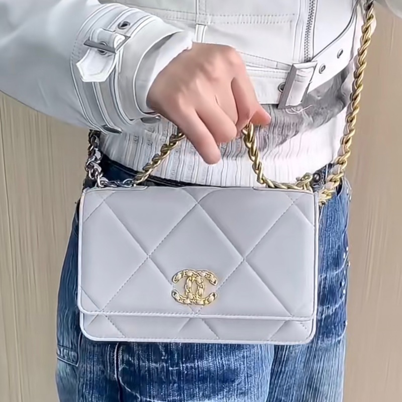香奈兒/Chanell 19bag Woc 芯片款 高級淺灰色 日常適配度高-7