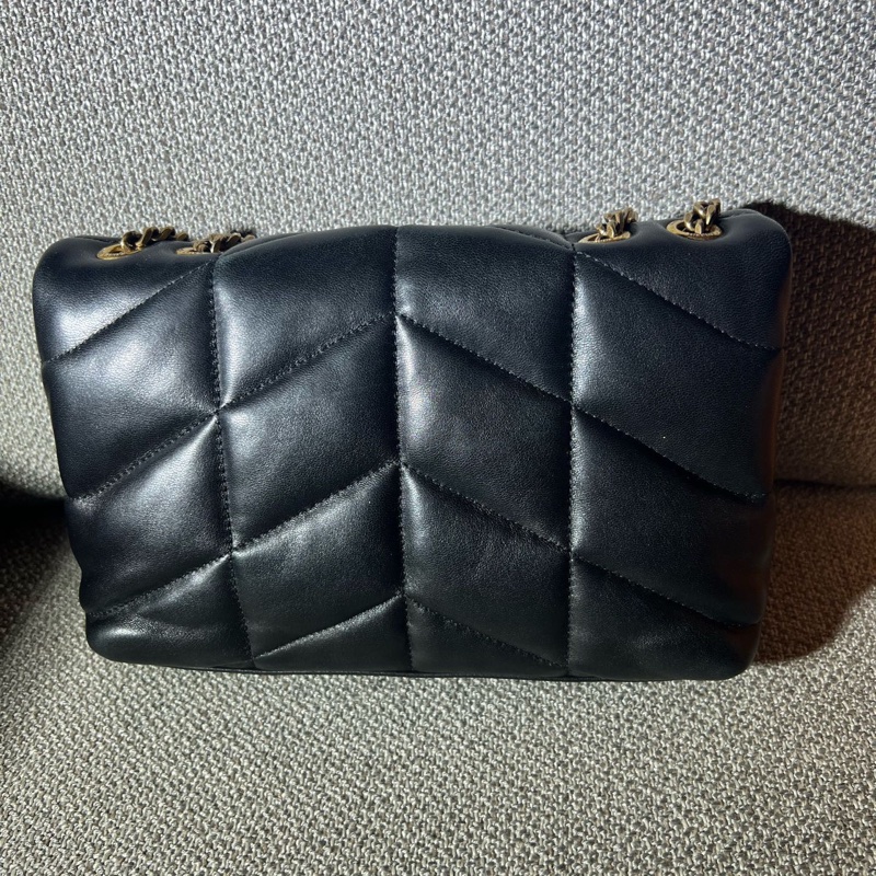 聖羅蘭YSL puffer黑金小號雲朵鏈條包 底長24-3