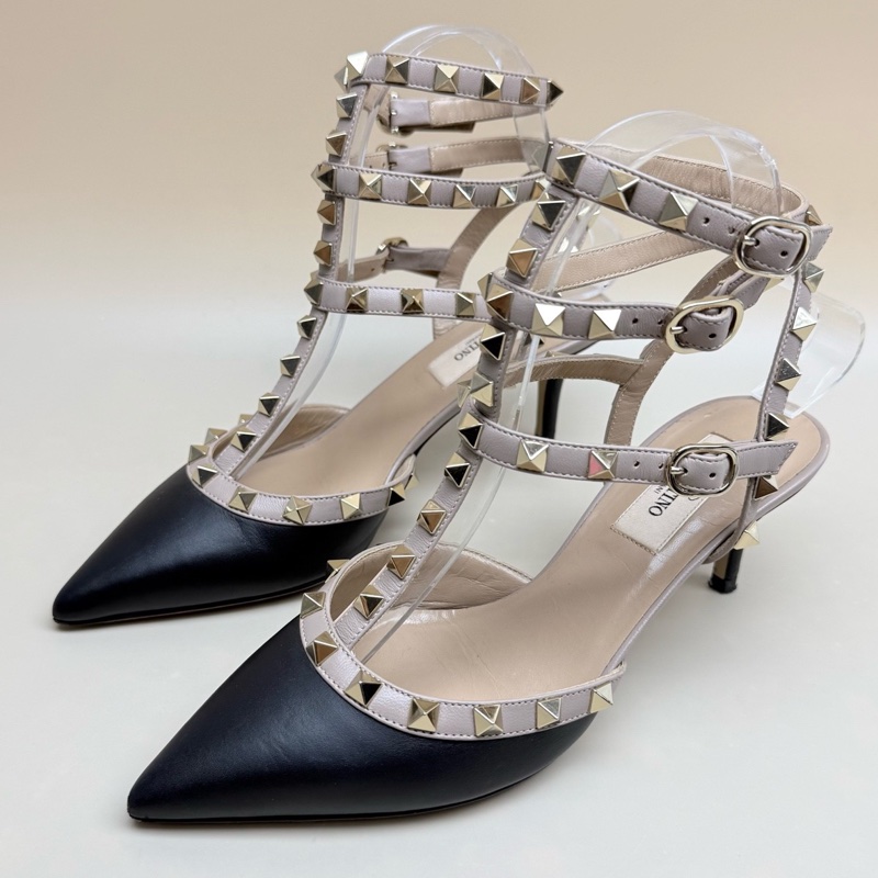 Valentino/華倫天奴 黑金鉚釘三環高跟鞋 36碼-0