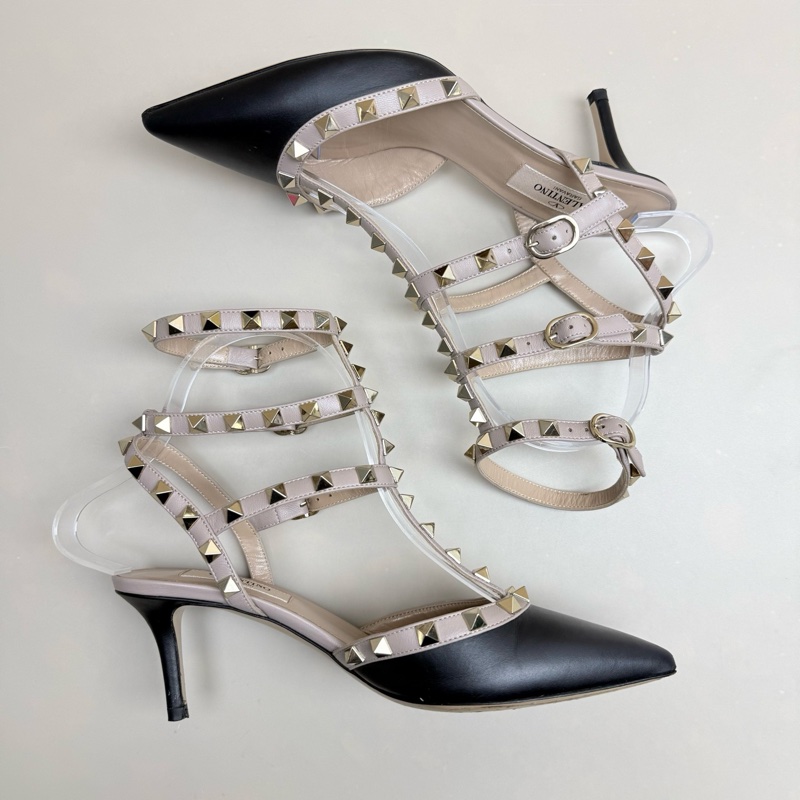 Valentino/華倫天奴 黑金鉚釘三環高跟鞋 36碼-4