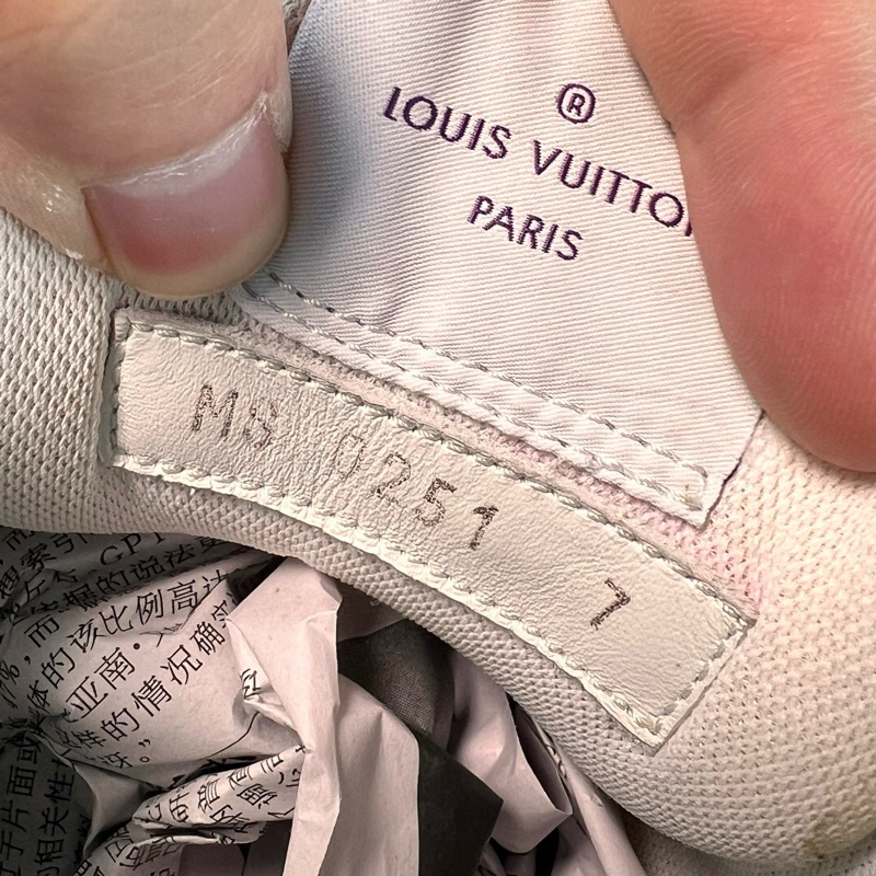 Louis Vuitton路易威登 trainer 白紫 魔術貼  41碼-7