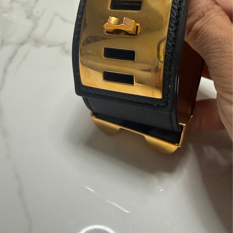 Hermes CDC 寬版卯丁皮手環-1