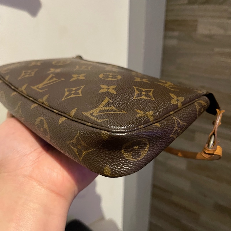 22弄」Louis Vuitton vintage M51980 大麻將包 麻將包 老包 古董 小包 斜背包 腋下包 肩背包-11