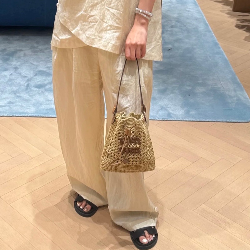 Miu Miu 草編包 腋下包 福袋包-32