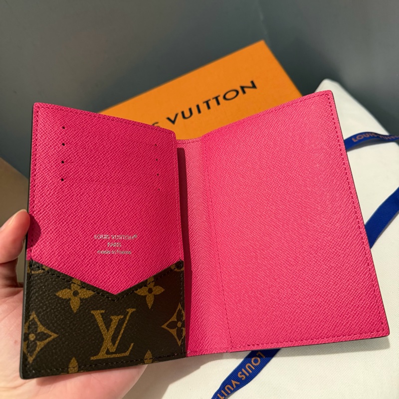 Louis Vuitton LV老花拚皮 Colormania系列牛皮護照套 護照夾-2