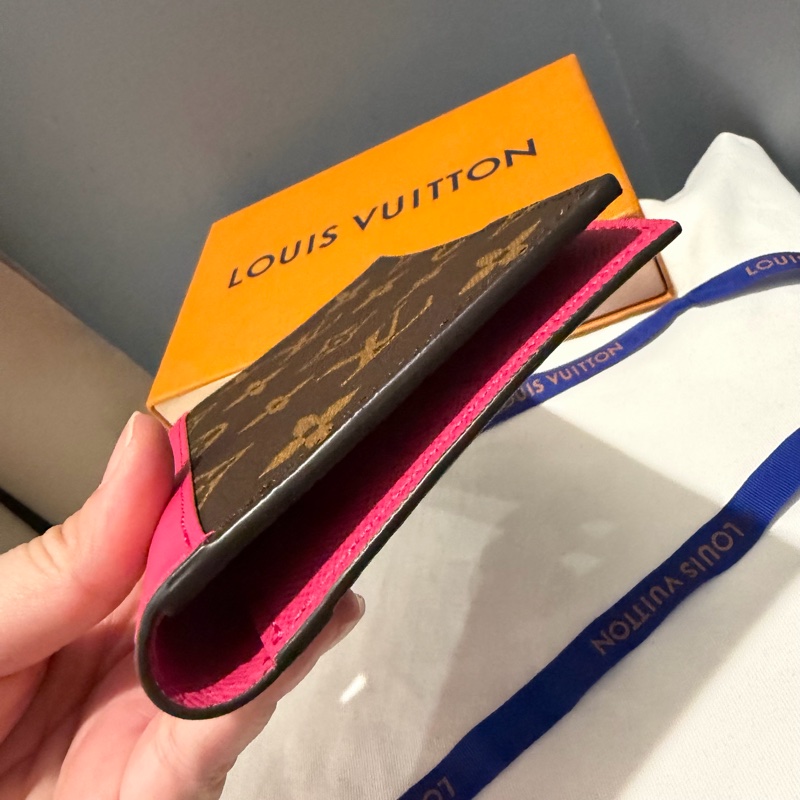 Louis Vuitton LV老花拚皮 Colormania系列牛皮護照套 護照夾-6