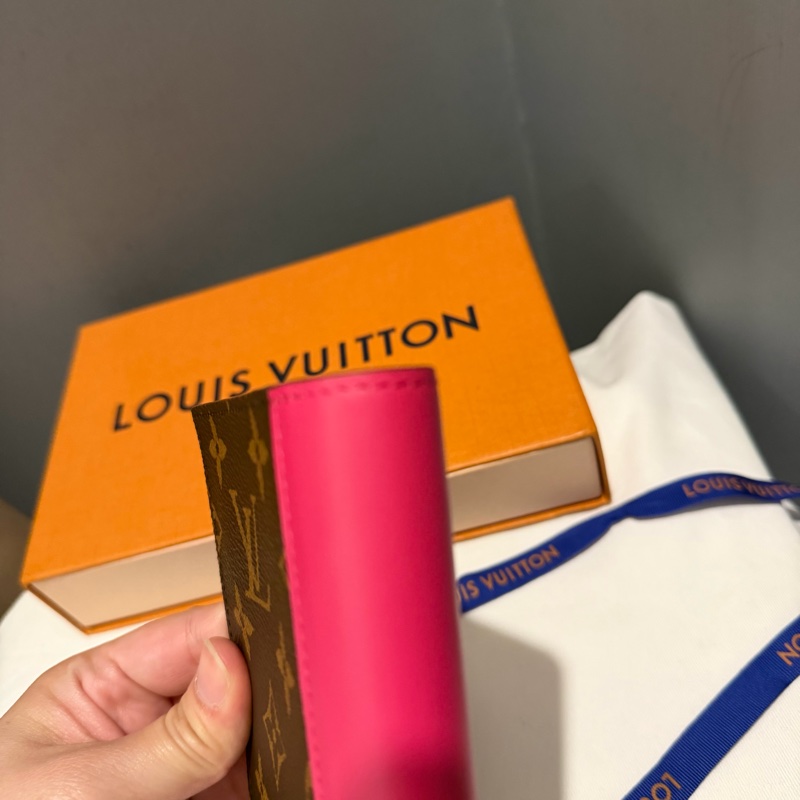 Louis Vuitton LV老花拚皮 Colormania系列牛皮護照套 護照夾-10