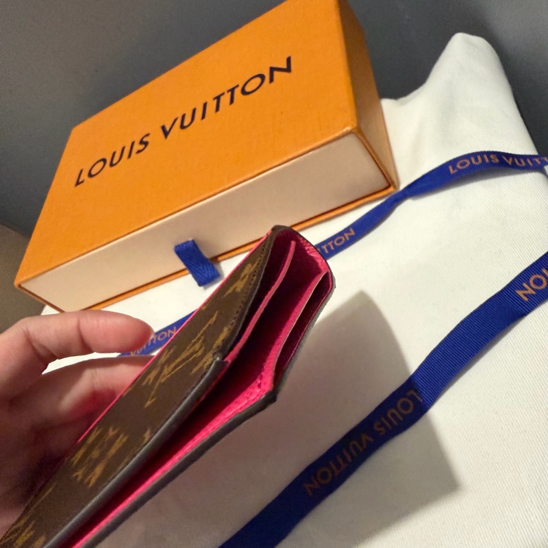 Louis Vuitton LV老花拚皮 Colormania系列牛皮護照套 護照夾-15