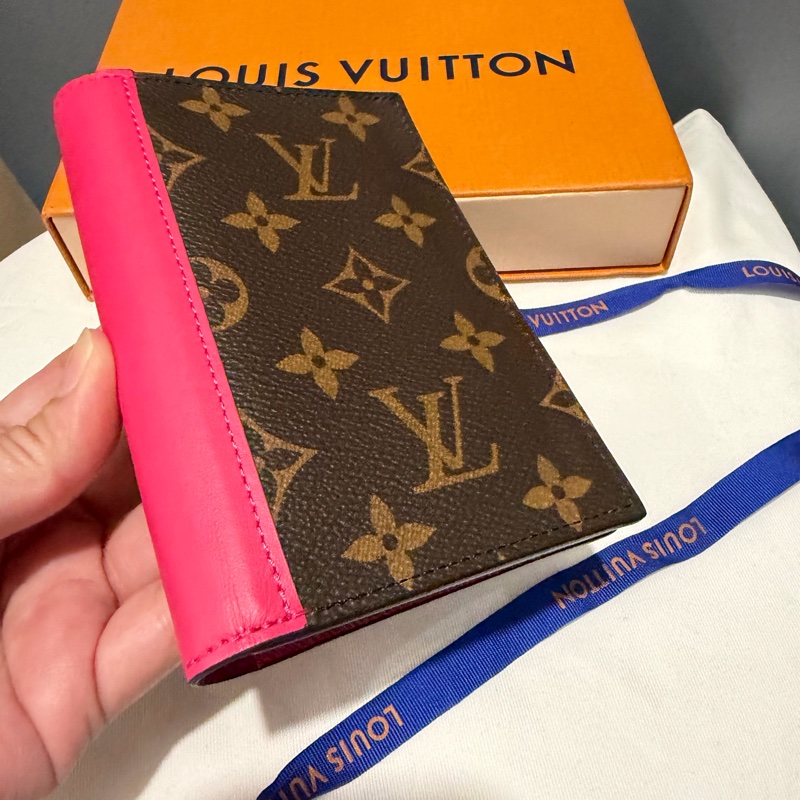 Louis Vuitton LV老花拚皮 Colormania系列牛皮護照套 護照夾-22