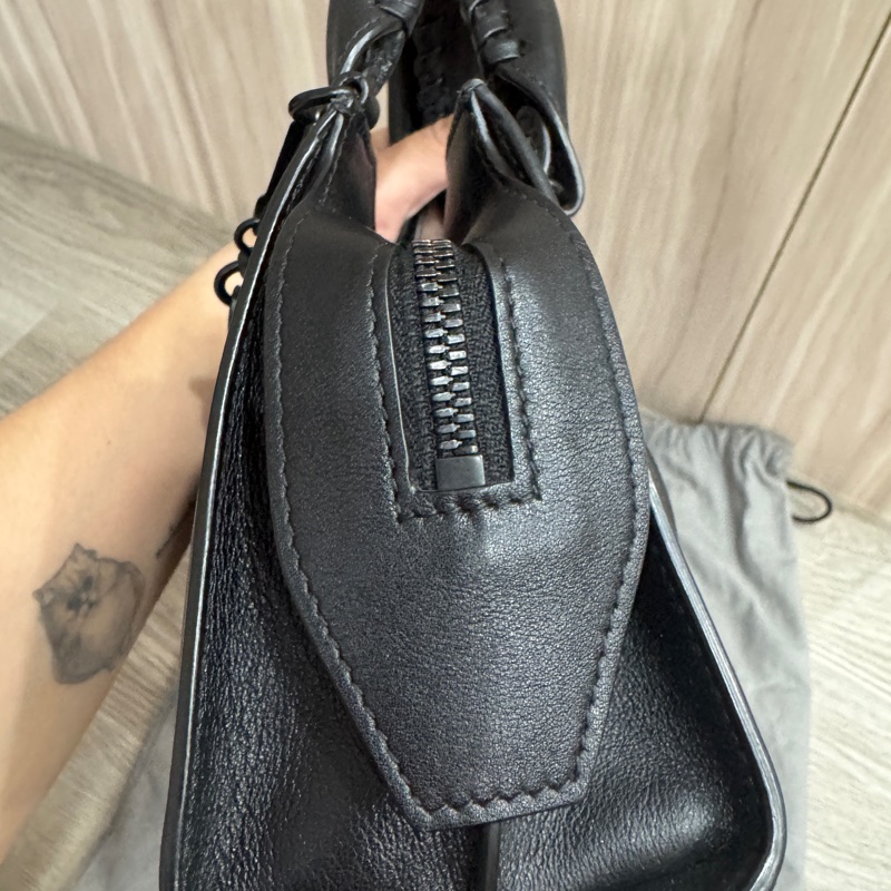 Balenciaga 黑色機車包-3