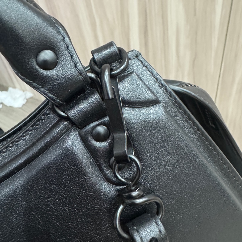 Balenciaga 黑色機車包-5