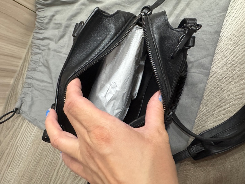 Balenciaga 黑色機車包-10