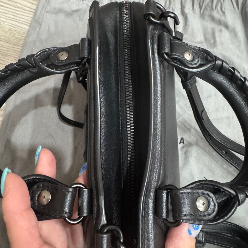 Balenciaga 黑色機車包-14