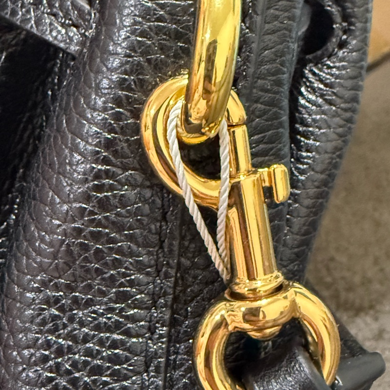 Marc Jacobs鎖頭真皮水桶包-7