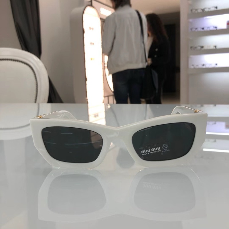 MIU MIU 09WS墨镜-2
