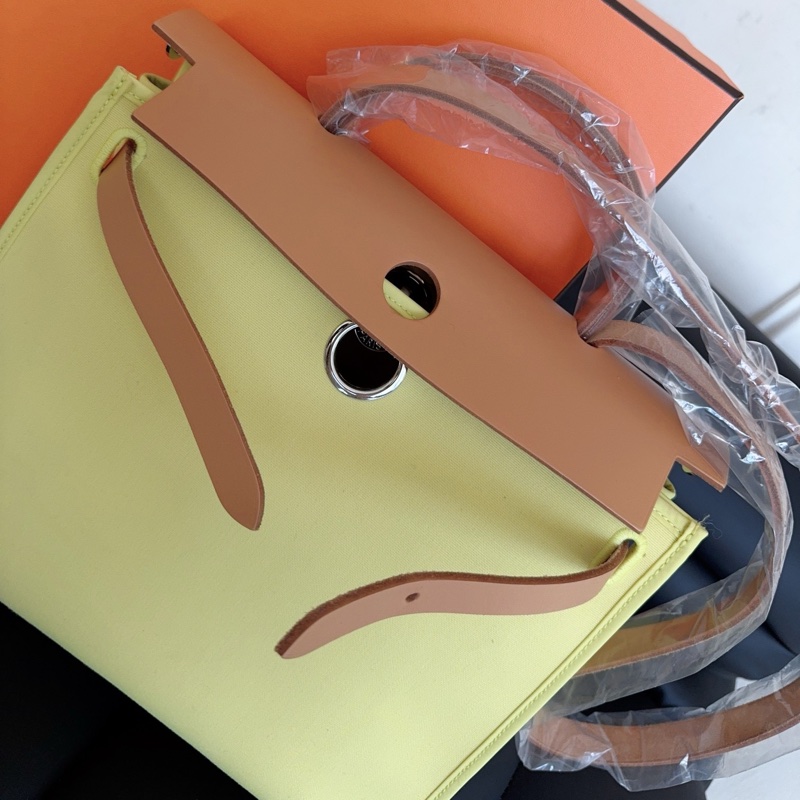 【近新閒置品】99新 Hermes愛馬仕herbag31 銀扣 外縫線 小雞黃 手提單肩斜挎包,框P刻-5
