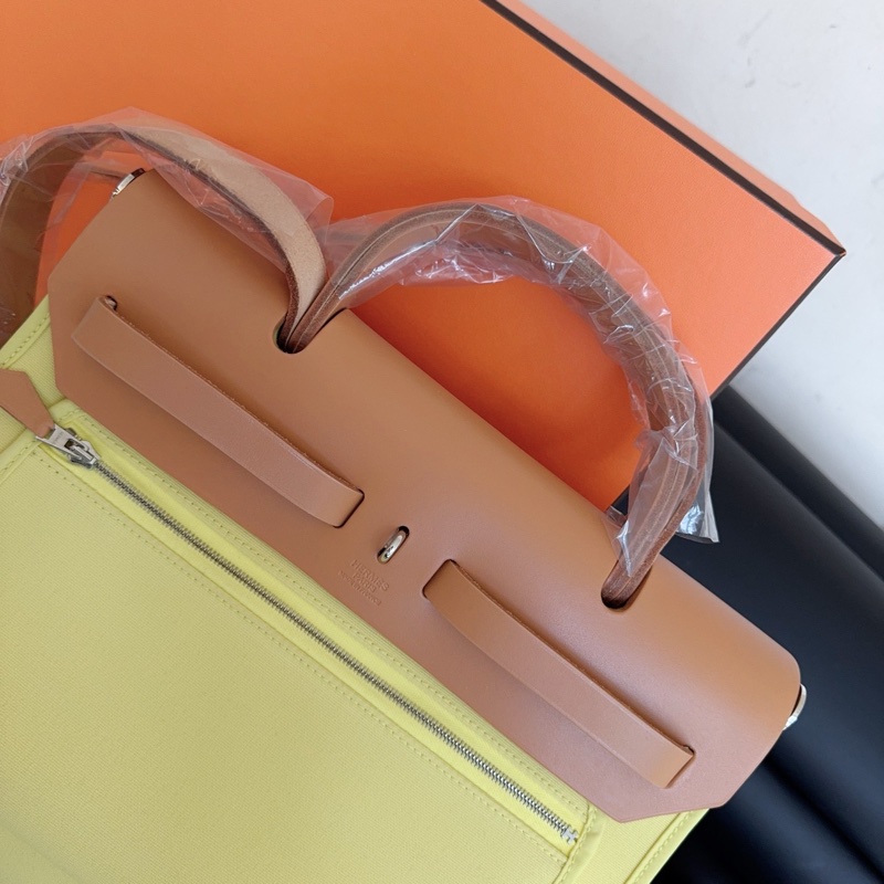【近新閒置品】99新 Hermes愛馬仕herbag31 銀扣 外縫線 小雞黃 手提單肩斜挎包,框P刻-6