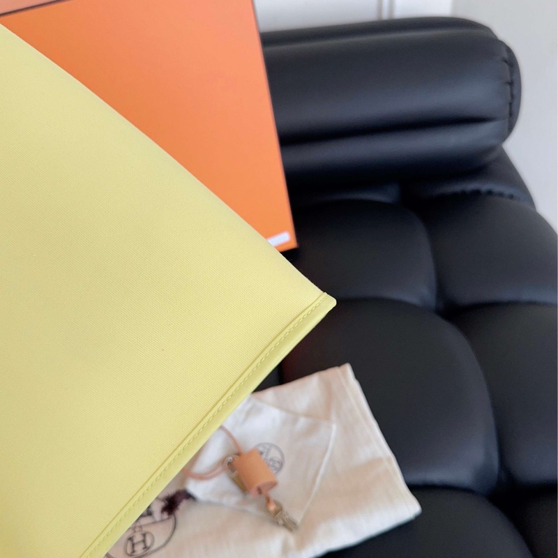 【近新閒置品】99新 Hermes愛馬仕herbag31 銀扣 外縫線 小雞黃 手提單肩斜挎包,框P刻-13
