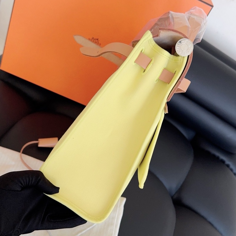 【近新閒置品】99新 Hermes愛馬仕herbag31 銀扣 外縫線 小雞黃 手提單肩斜挎包,框P刻-14