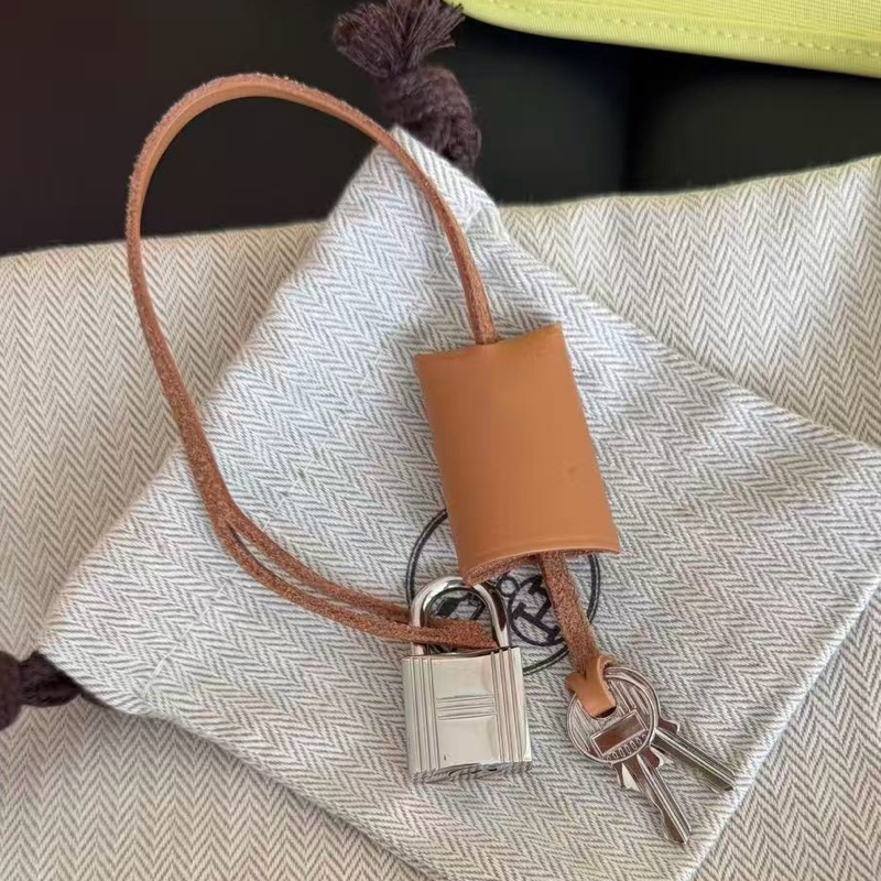 【近新閒置品】99新 Hermes愛馬仕herbag31 銀扣 外縫線 小雞黃 手提單肩斜挎包,框P刻-18