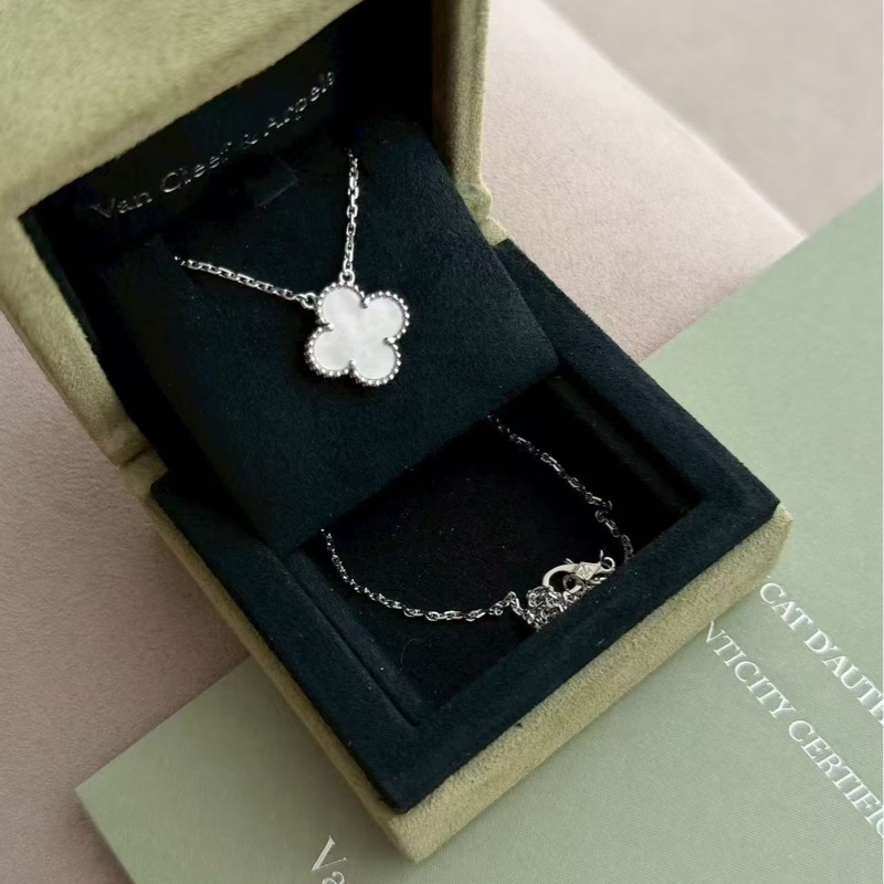 Van Cleef & Arpels 梵克雅寶 Alhambra四葉草項鍊-0