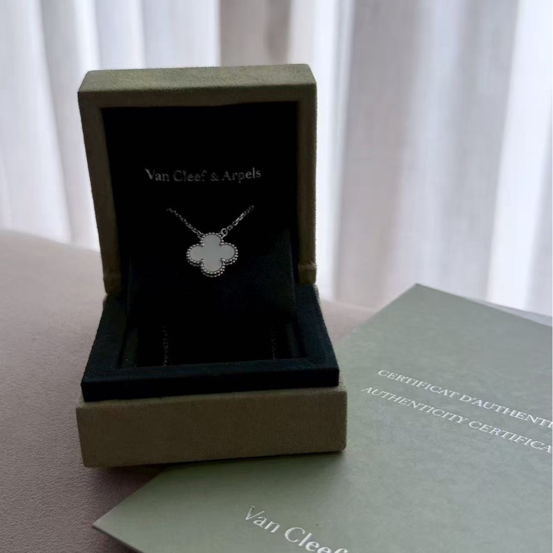 Van Cleef & Arpels 梵克雅寶 Alhambra四葉草項鍊-1