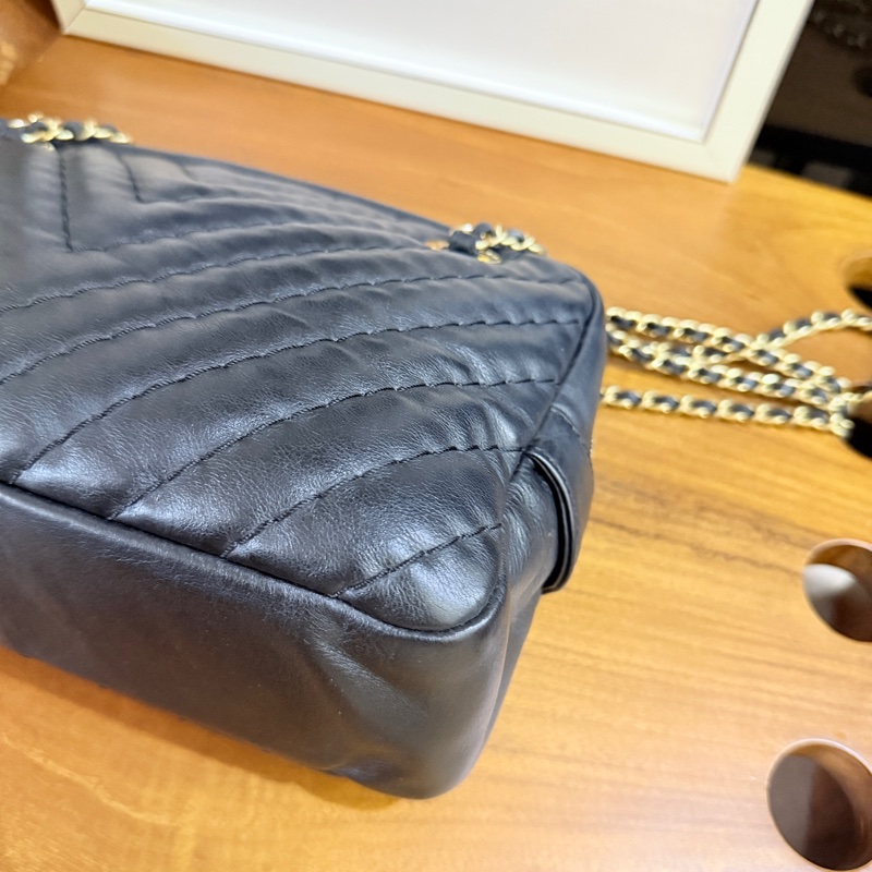 CHANEL 香奈兒 黑色 耐用牛皮 皮穿鏈斜背包 內裡拉鍊膠膜還在✨-9