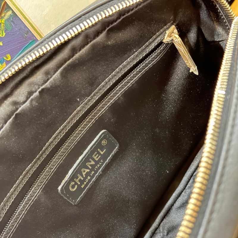 CHANEL 香奈兒 黑色 耐用牛皮 皮穿鏈斜背包 內裡拉鍊膠膜還在✨-18
