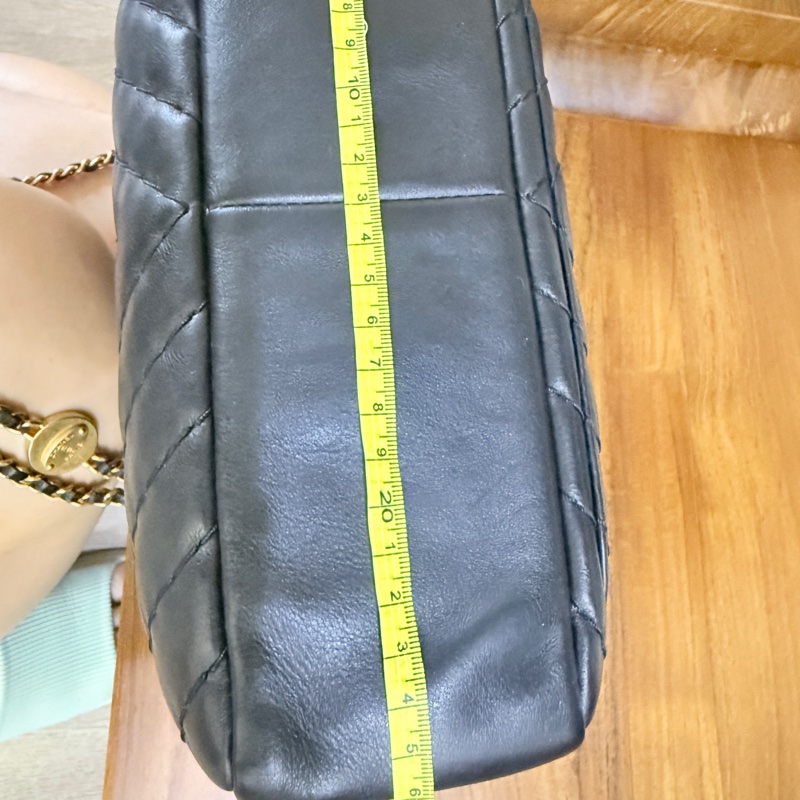 CHANEL 香奈兒 黑色 耐用牛皮 皮穿鏈斜背包 內裡拉鍊膠膜還在✨-57