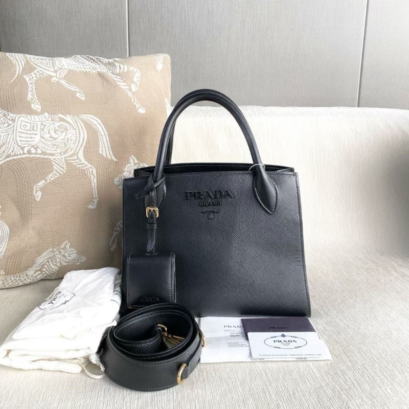 Prada Monochrome黑色手提斜背包26*20*14 9新 配件塵袋 購證 保卡 肩帶-1