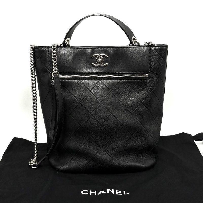CHANEL 黑銀水桶手提肩背斜背包24*29*14 9新 配件塵袋-0