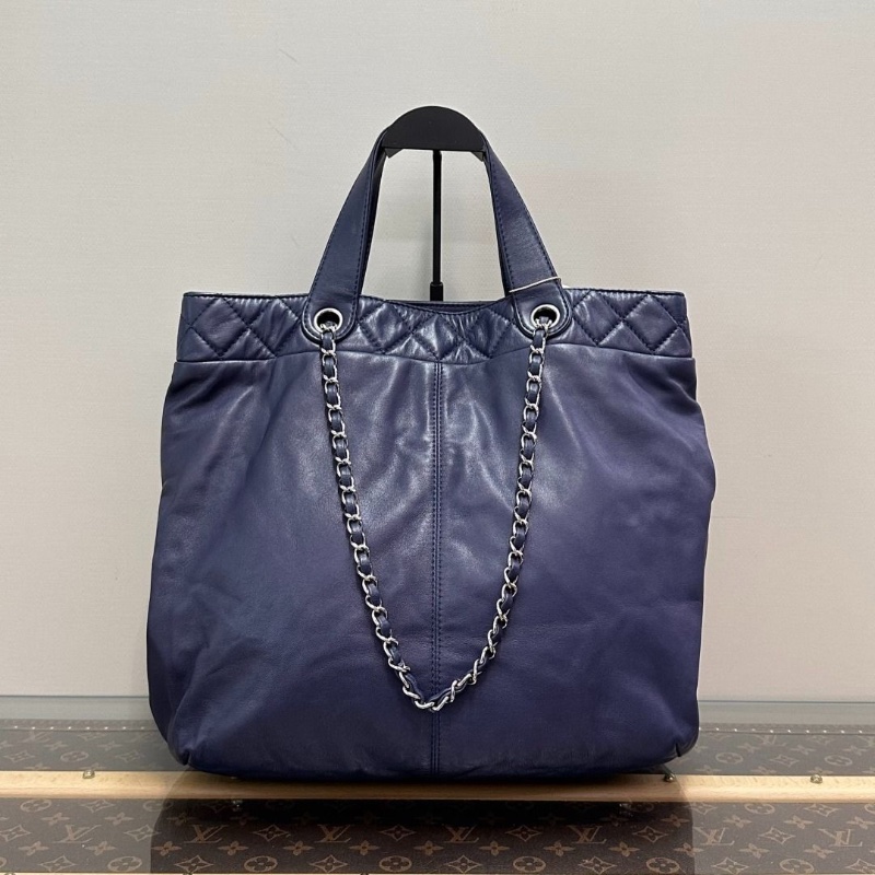 CHANEL 藍色銀扣羊皮大Logo手提肩背斜背包33*34*15.5 9新 配件塵袋-2