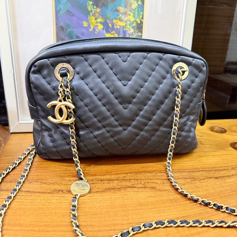 CHANEL 香奈兒 黑色 耐用牛皮 皮穿鏈斜背包 內裡拉鍊膠膜還在✨-10
