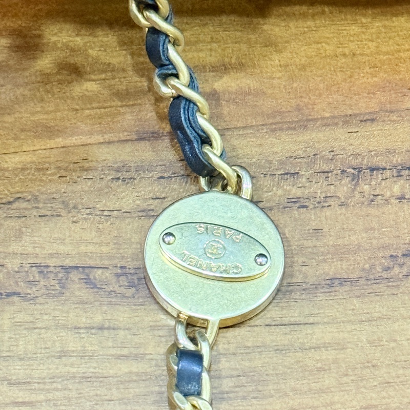 CHANEL 香奈兒 黑色 耐用牛皮 皮穿鏈斜背包 內裡拉鍊膠膜還在✨-14