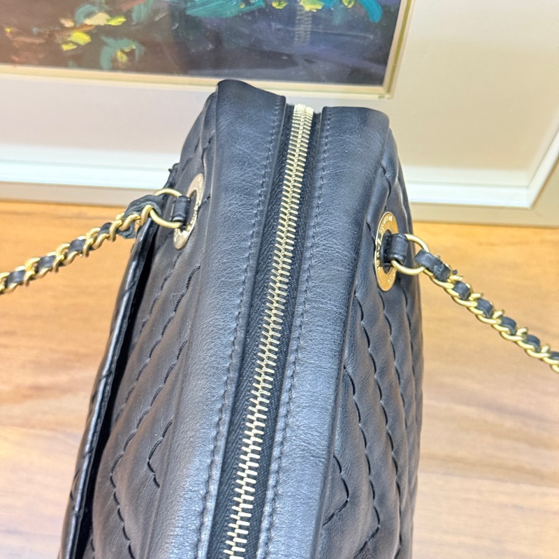 CHANEL 香奈兒 黑色 耐用牛皮 皮穿鏈斜背包 內裡拉鍊膠膜還在✨-36