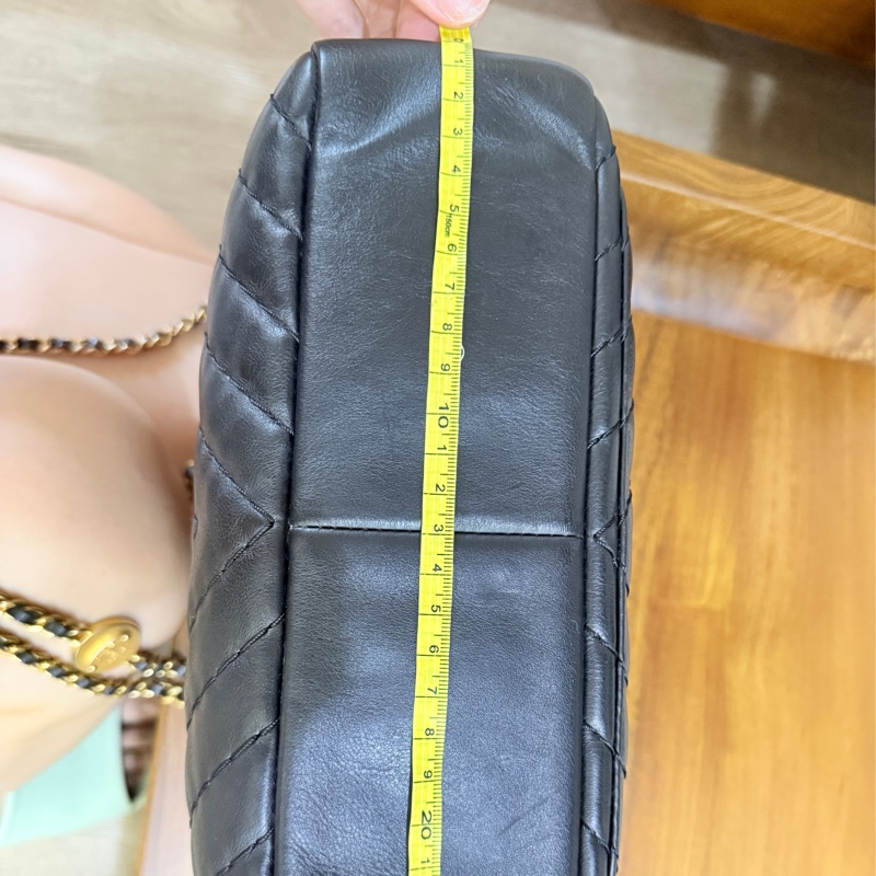 CHANEL 香奈兒 黑色 耐用牛皮 皮穿鏈斜背包 內裡拉鍊膠膜還在✨-52