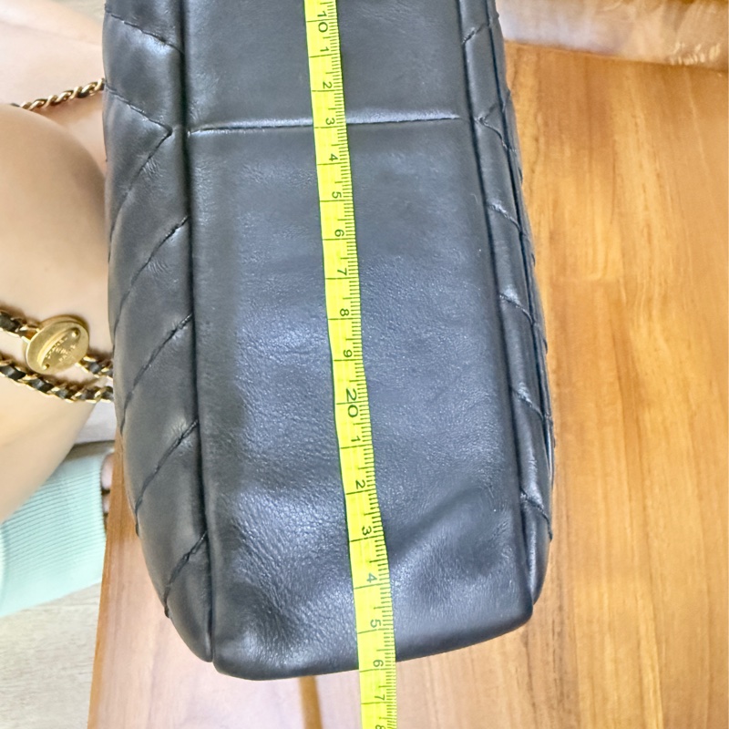 CHANEL 香奈兒 黑色 耐用牛皮 皮穿鏈斜背包 內裡拉鍊膠膜還在✨-53