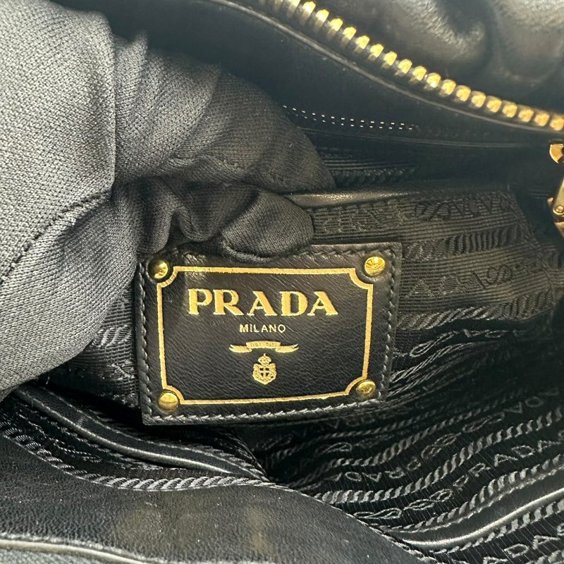 【美收精品】PRADA 黑色皮革肩背包 C-529【隔月月中將轉賣至日本 上架期限30天】-6