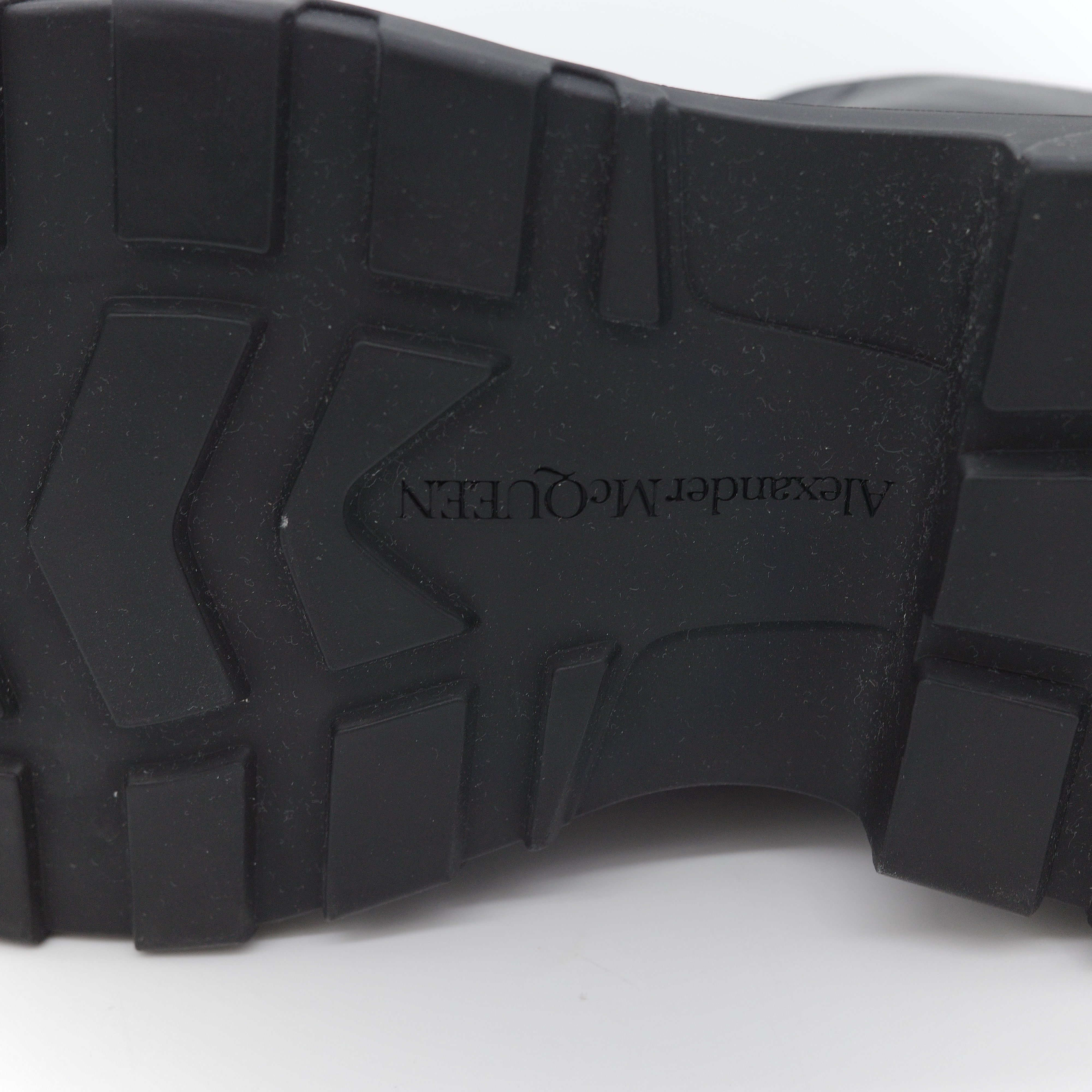 Alexander McQueen 亞歷山大·麥昆 Tread Slick 黑色 小牛皮 拉鍊式短靴-7