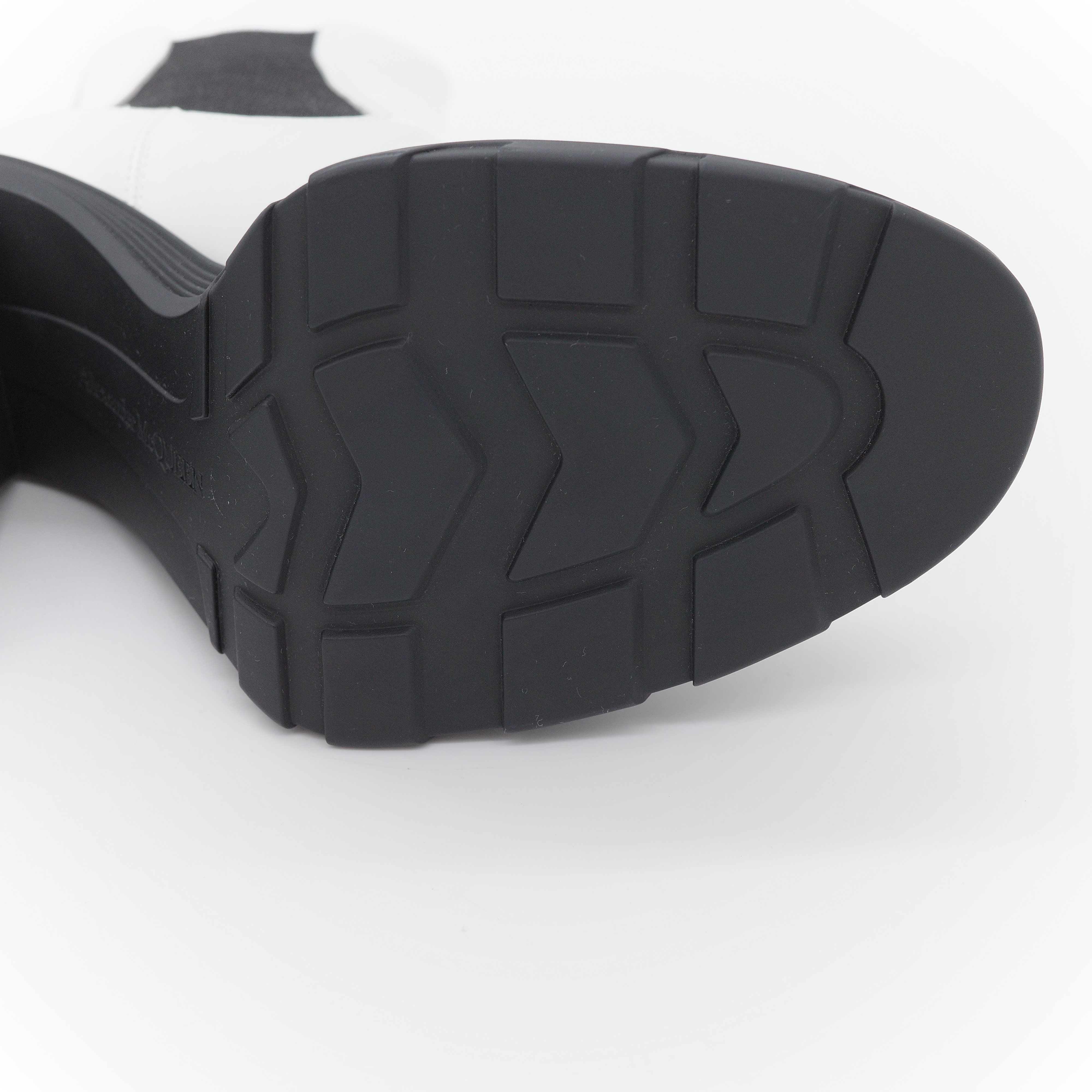 Alexander McQueen 亞歷山大·麥昆 Tread Heeled 白色 象牙色 皮革 粗跟切爾西靴-6