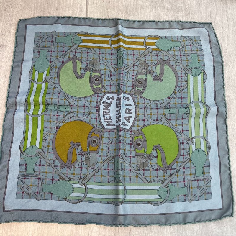 Hermès silk-0