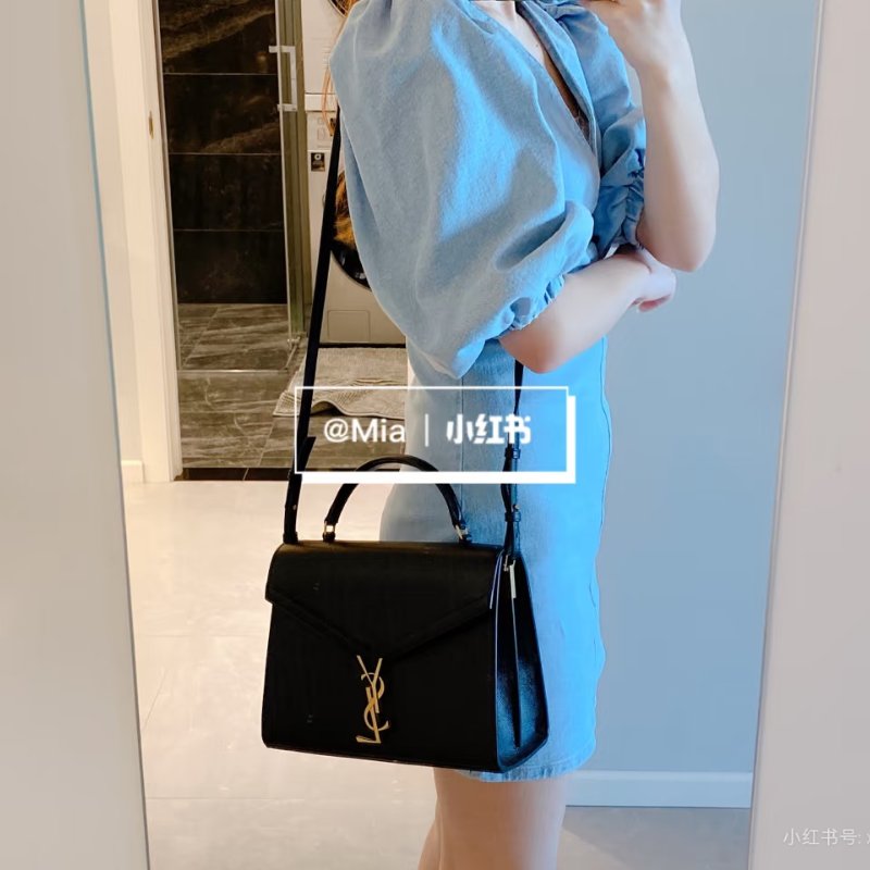 YSL CASSANDRA黑金魚子醬皮手提肩背信封包 20*16*7 98新配件塵袋-0