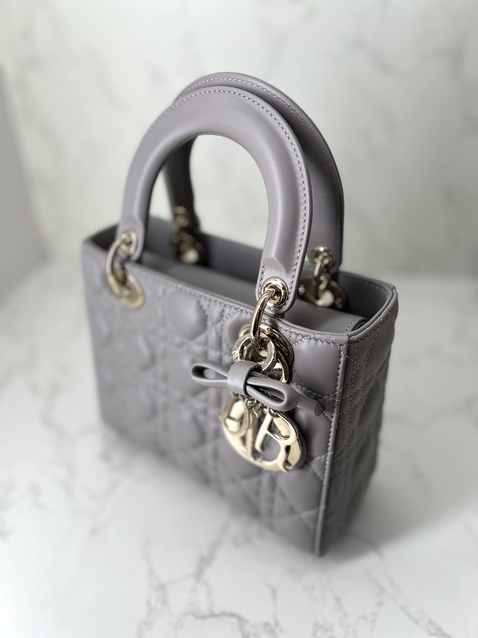 香緹國際精品 Dior 新蝴蝶結款 LADY DIOR 四格 黛妃包 1012-2