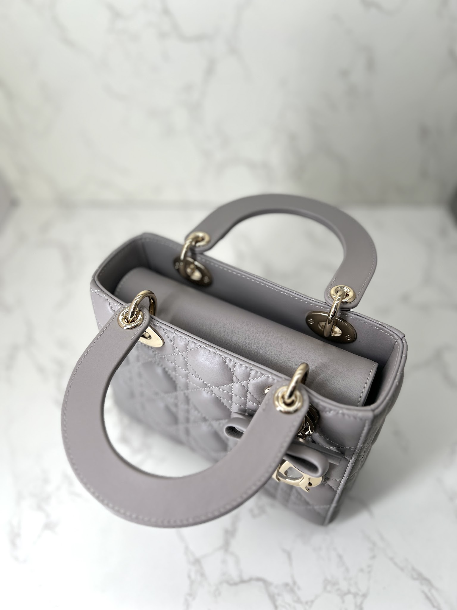 香緹國際精品 Dior 新蝴蝶結款 LADY DIOR 四格 黛妃包 1012-3